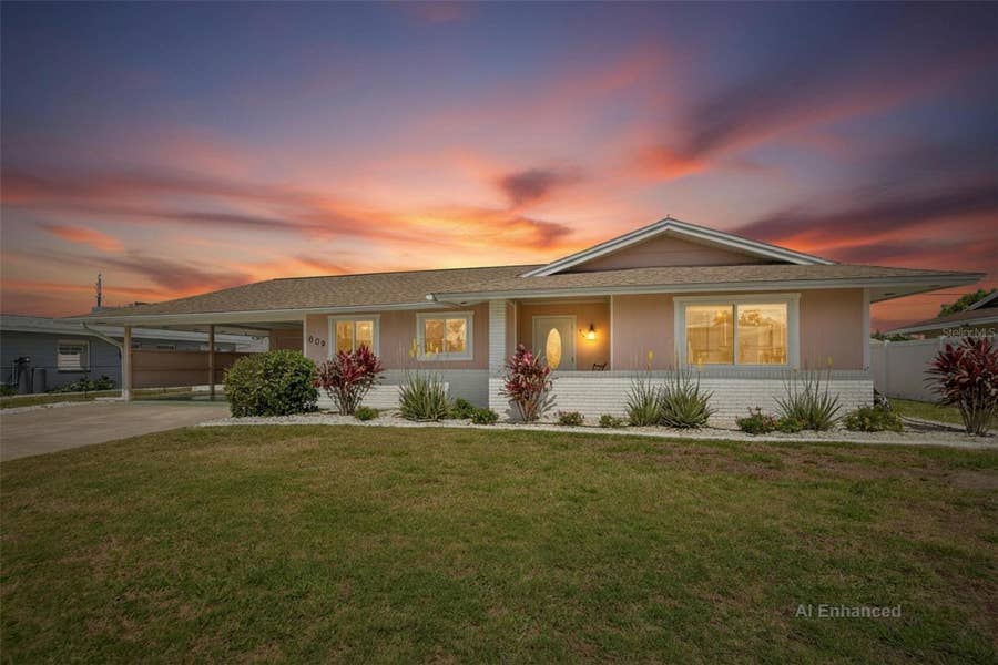 Property photo for 809 OAKMONT AVENUE, Sun City Center, FL