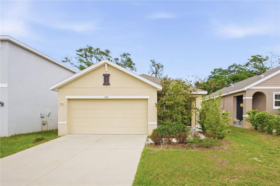 Property photo for 5217 HILLSIDE MEADOW PLACE, Tampa, FL