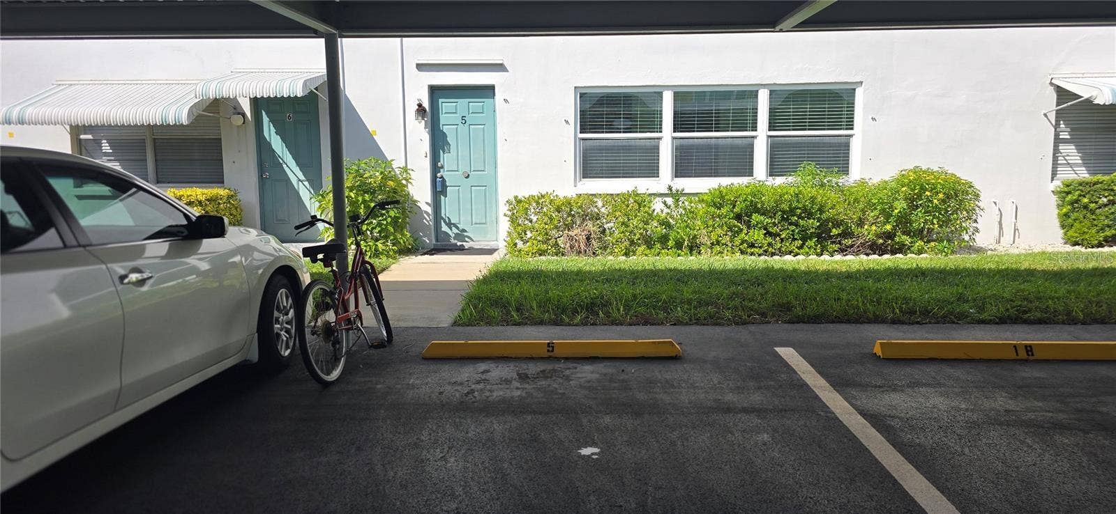 5267 81ST STREET N, #5, St Petersburg, FL 33709 5267 81ST STREET N, #5, St Petersburg, FL 33709