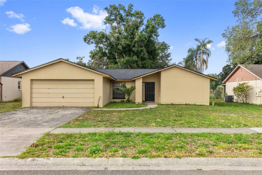 Property photo for 17635 MEADOWBRIDGE DRIVE, Lutz, FL