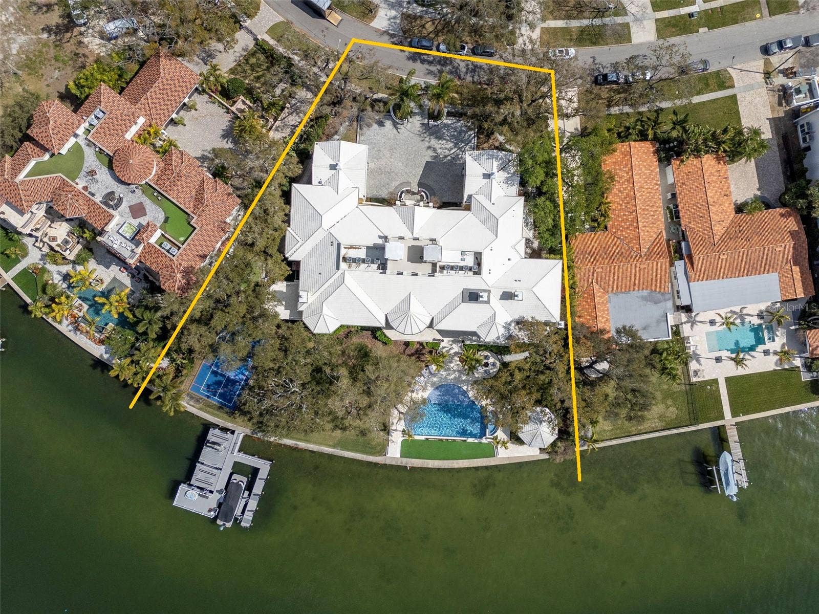 52 LADOGA AVENUE, Tampa, FL 33606 52 LADOGA AVENUE, Tampa, FL 33606