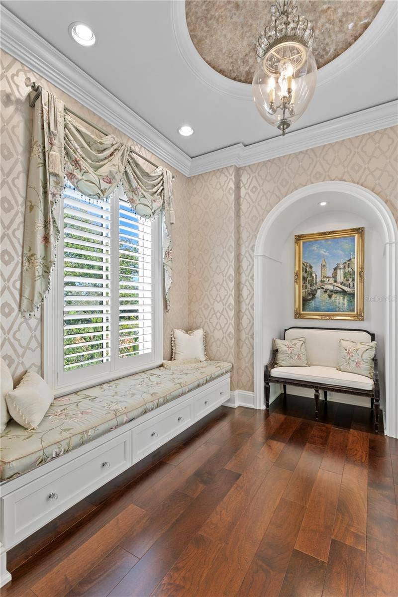 52 LADOGA AVENUE, Tampa, FL 33606 52 LADOGA AVENUE, Tampa, FL 33606