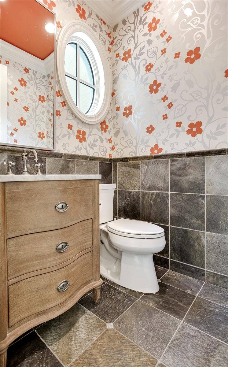 52 LADOGA AVENUE, Tampa, FL 33606 52 LADOGA AVENUE, Tampa, FL 33606