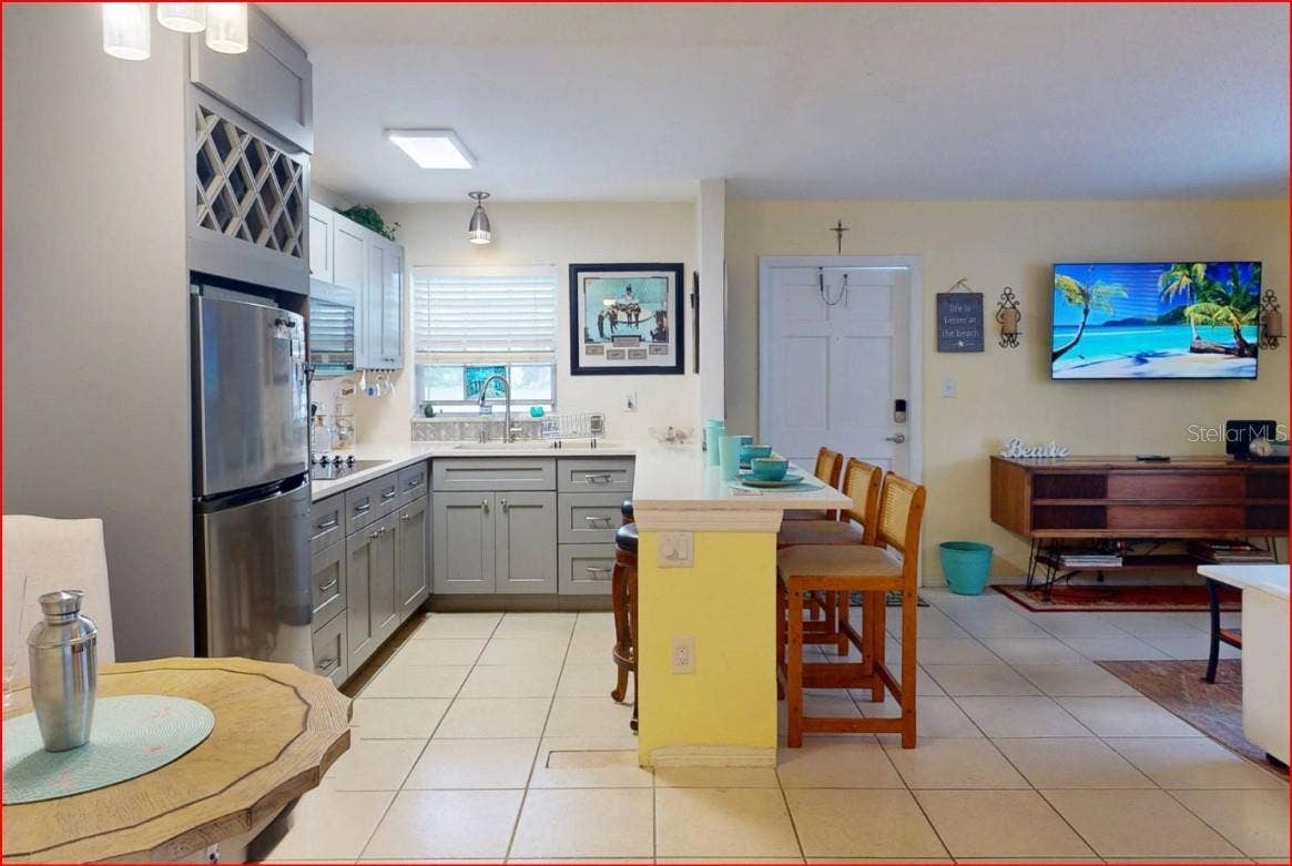 11440 1ST STREET E, #6, Treasure Island, FL 33706 11440 1ST STREET E, #6, Treasure Island, FL 33706