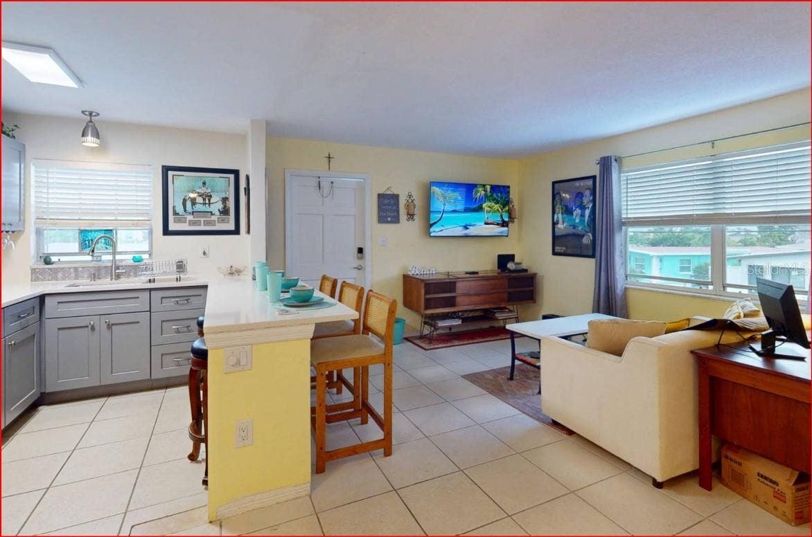 11440 1ST STREET E, #6, Treasure Island, FL 33706 11440 1ST STREET E, #6, Treasure Island, FL 33706