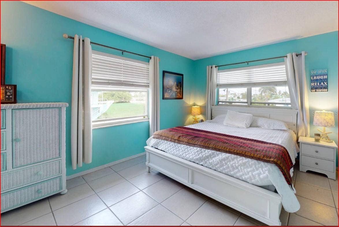 11440 1ST STREET E, #6, Treasure Island, FL 33706 11440 1ST STREET E, #6, Treasure Island, FL 33706