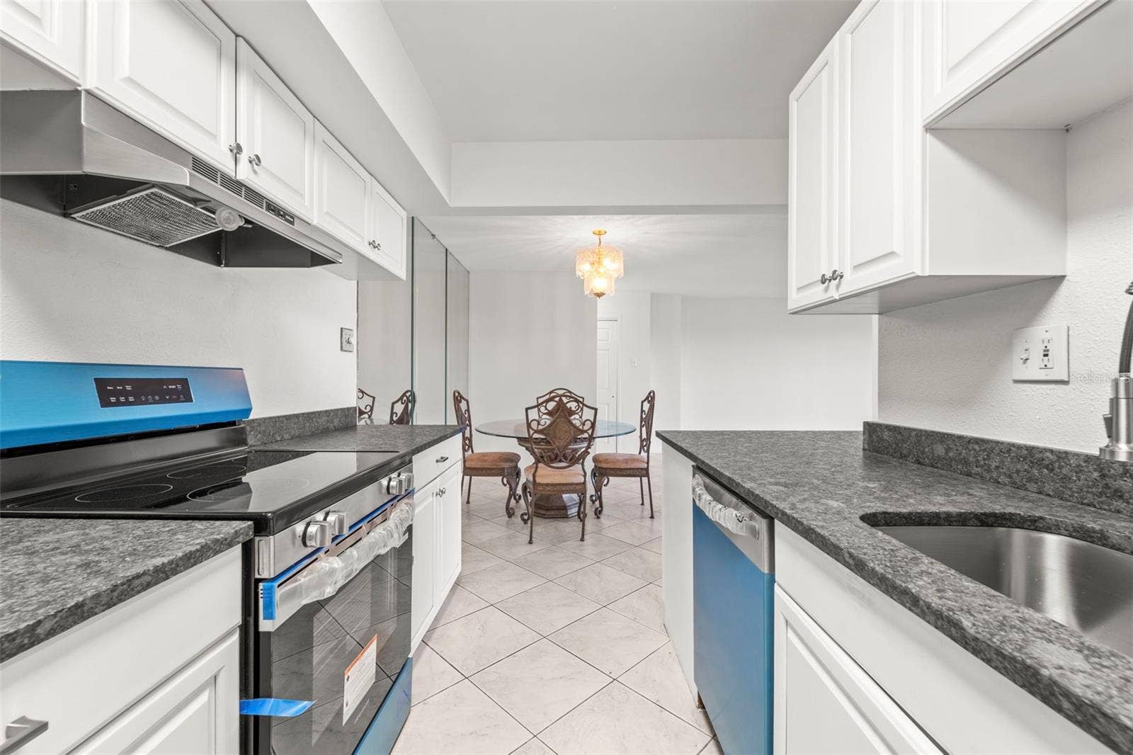 10355 PARADISE BOULEVARD, #403, Treasure Island, FL 33706 10355 PARADISE BOULEVARD, #403, Treasure Island, FL 33706
