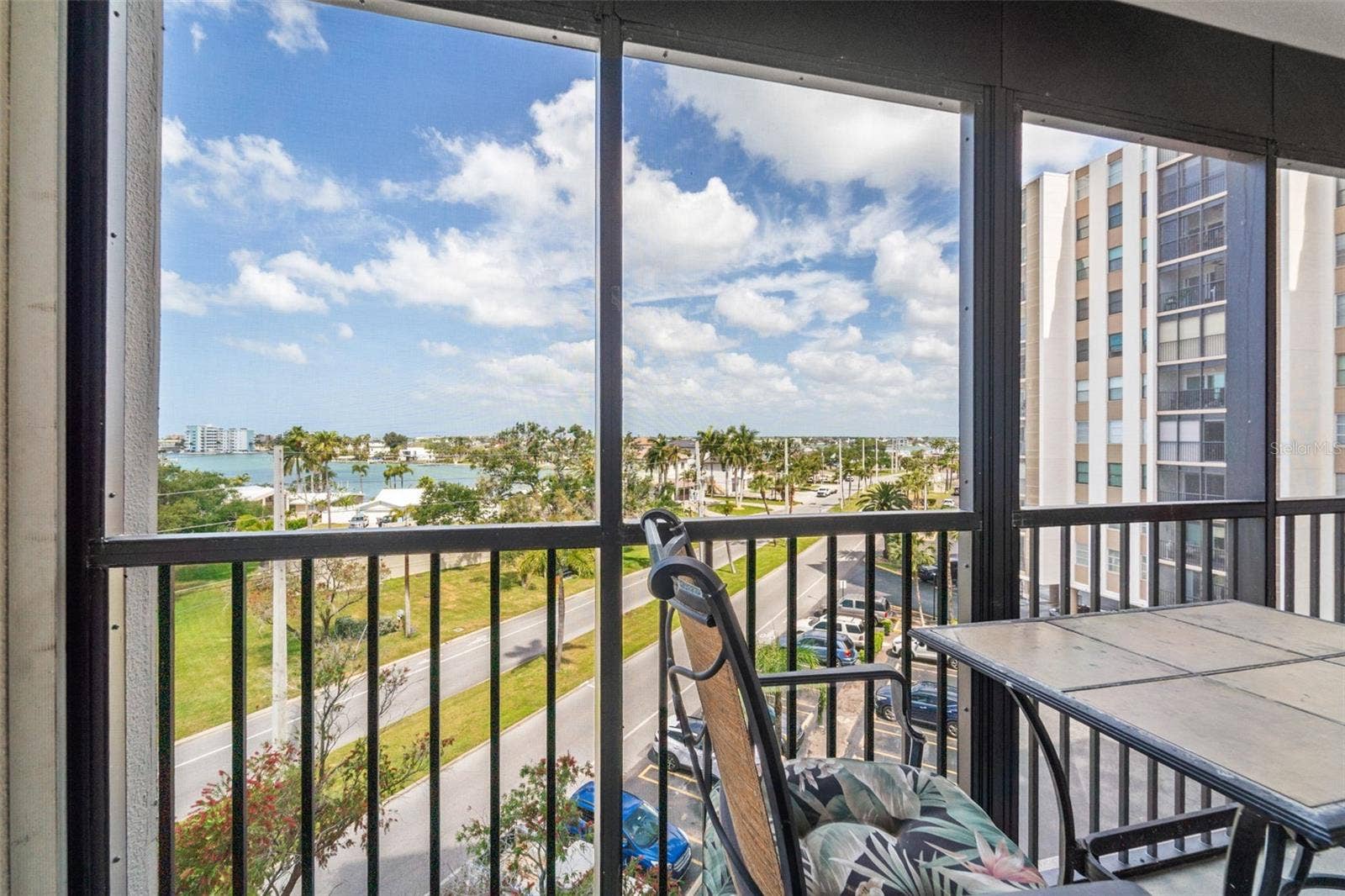 10355 PARADISE BOULEVARD, #403, Treasure Island, FL 33706 10355 PARADISE BOULEVARD, #403, Treasure Island, FL 33706