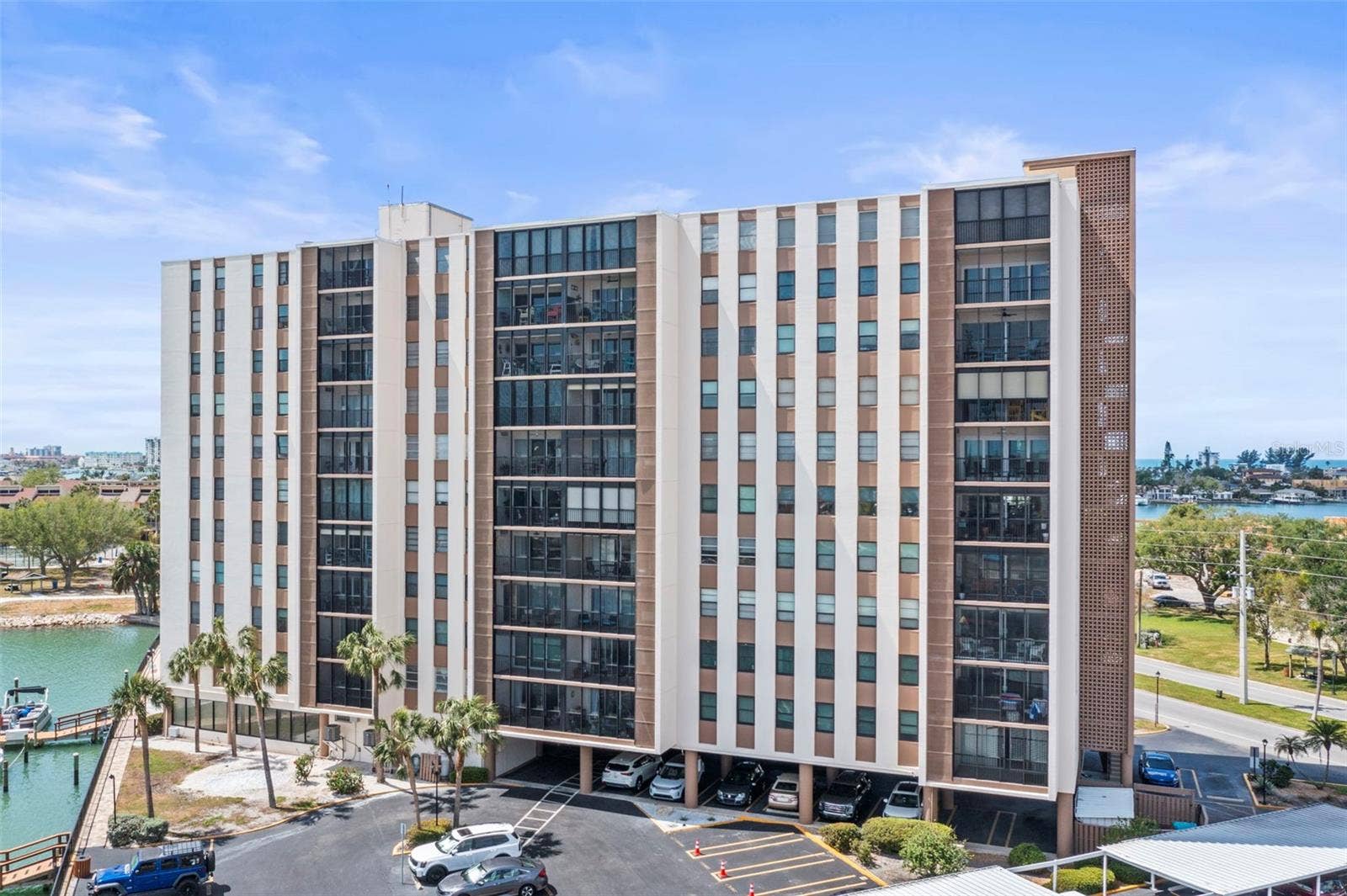 10355 PARADISE BOULEVARD, #403, Treasure Island, FL 33706 10355 PARADISE BOULEVARD, #403, Treasure Island, FL 33706