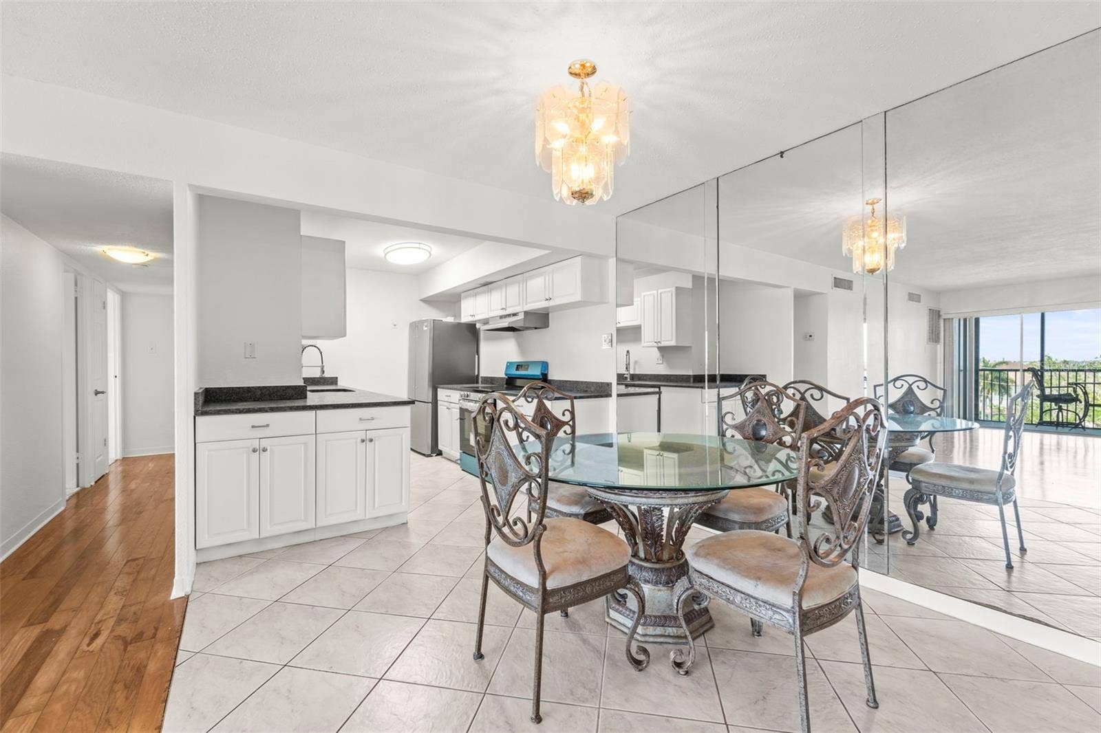 10355 PARADISE BOULEVARD, #403, Treasure Island, FL 33706 10355 PARADISE BOULEVARD, #403, Treasure Island, FL 33706
