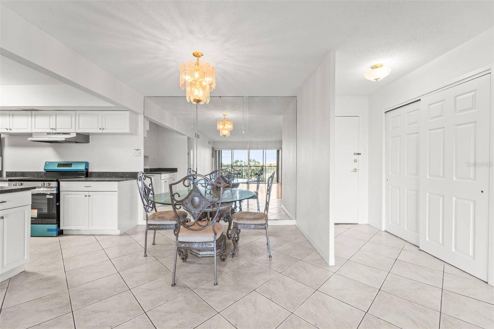 10355 PARADISE BOULEVARD, #403, Treasure Island, FL 33706 10355 PARADISE BOULEVARD, #403, Treasure Island, FL 33706