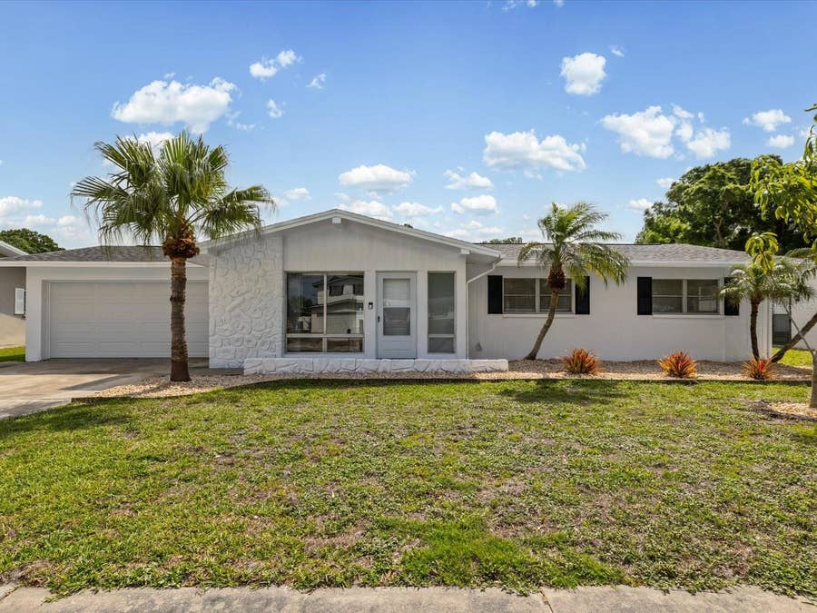 Property photo for 865 IMPERIAL DRIVE, Largo, FL