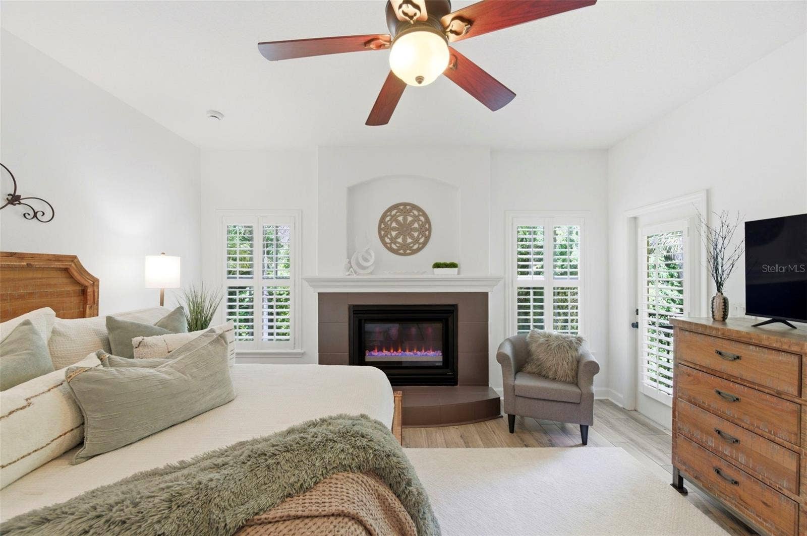 2670 TANGLEWOOD TRAIL, Palm Harbor, FL 34685 2670 TANGLEWOOD TRAIL, Palm Harbor, FL 34685