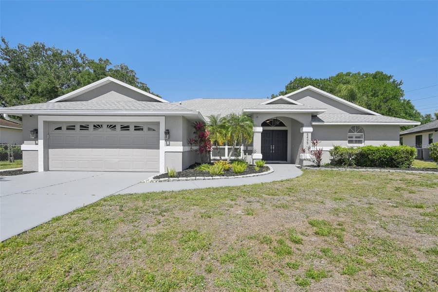 Property photo for 5495 CYNTHIA LANE, Sarasota, FL