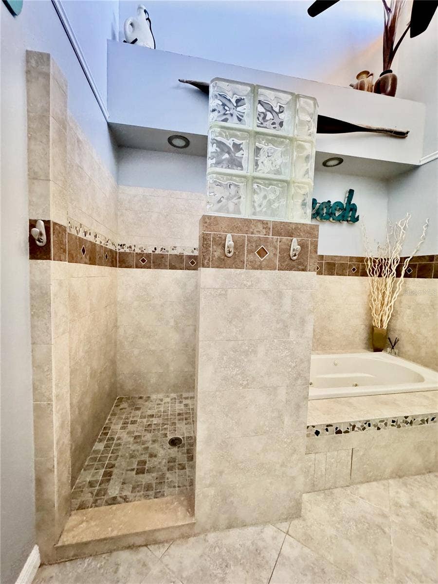 513 HAVEN POINT DRIVE, Treasure Island, FL 33706 513 HAVEN POINT DRIVE, Treasure Island, FL 33706