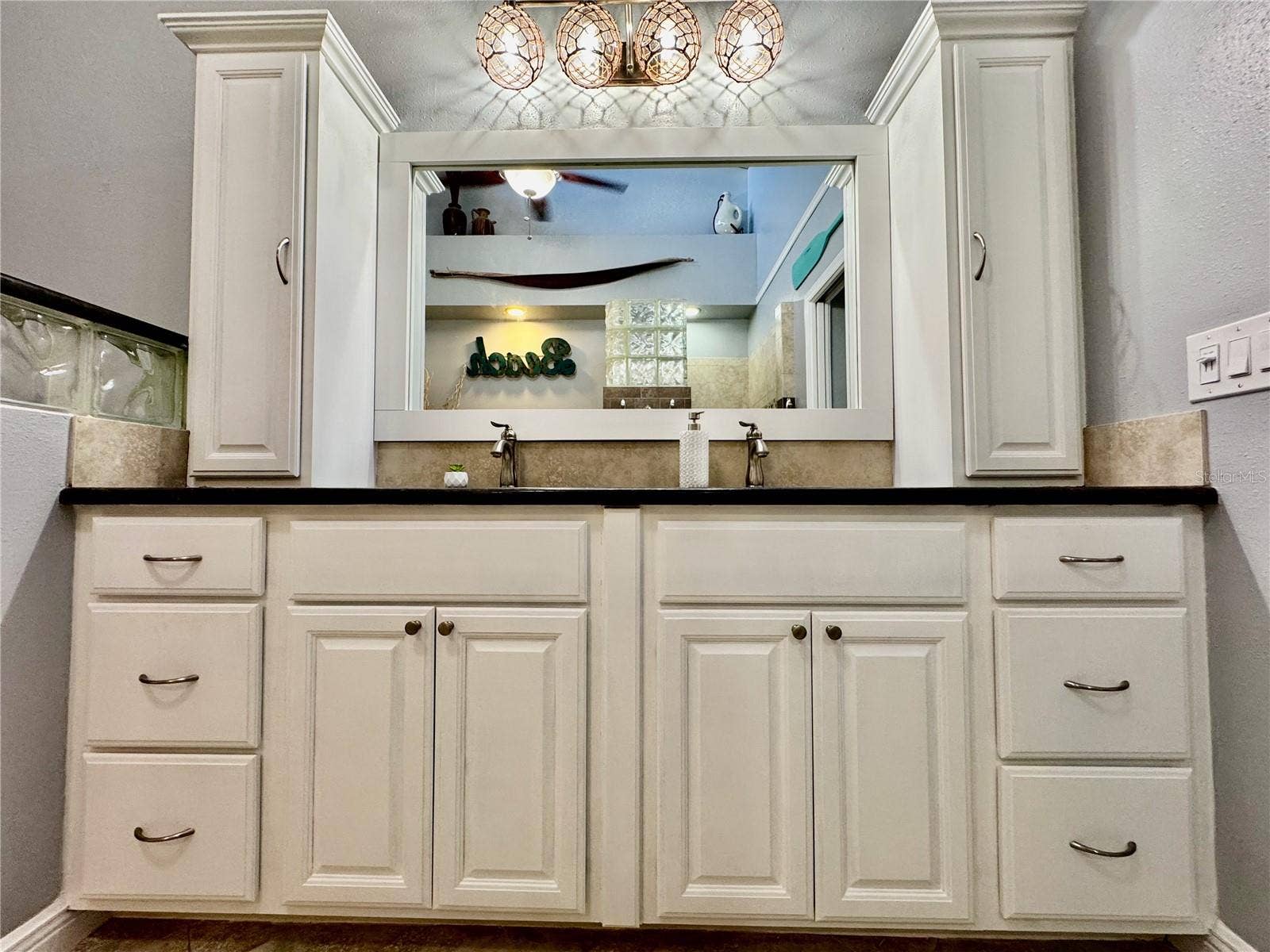513 HAVEN POINT DRIVE, Treasure Island, FL 33706 513 HAVEN POINT DRIVE, Treasure Island, FL 33706