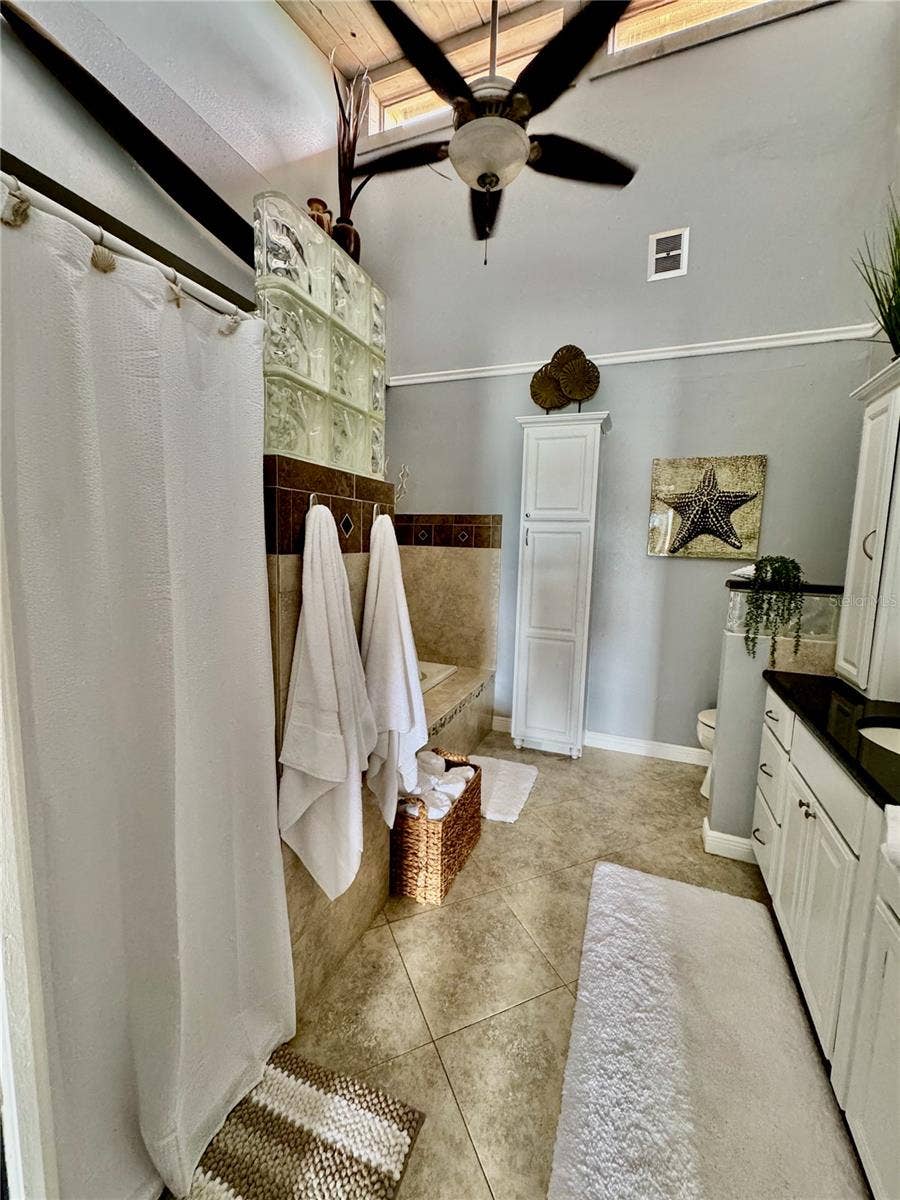 513 HAVEN POINT DRIVE, Treasure Island, FL 33706 513 HAVEN POINT DRIVE, Treasure Island, FL 33706