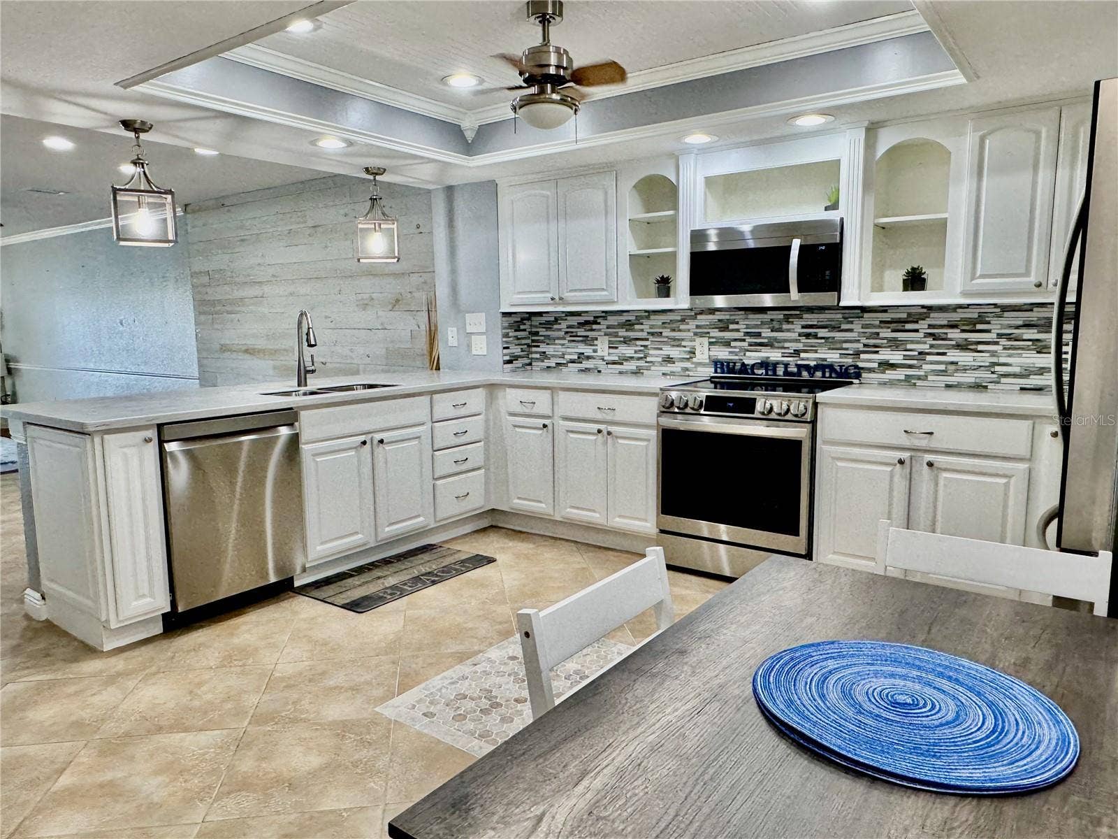 513 HAVEN POINT DRIVE, Treasure Island, FL 33706 513 HAVEN POINT DRIVE, Treasure Island, FL 33706