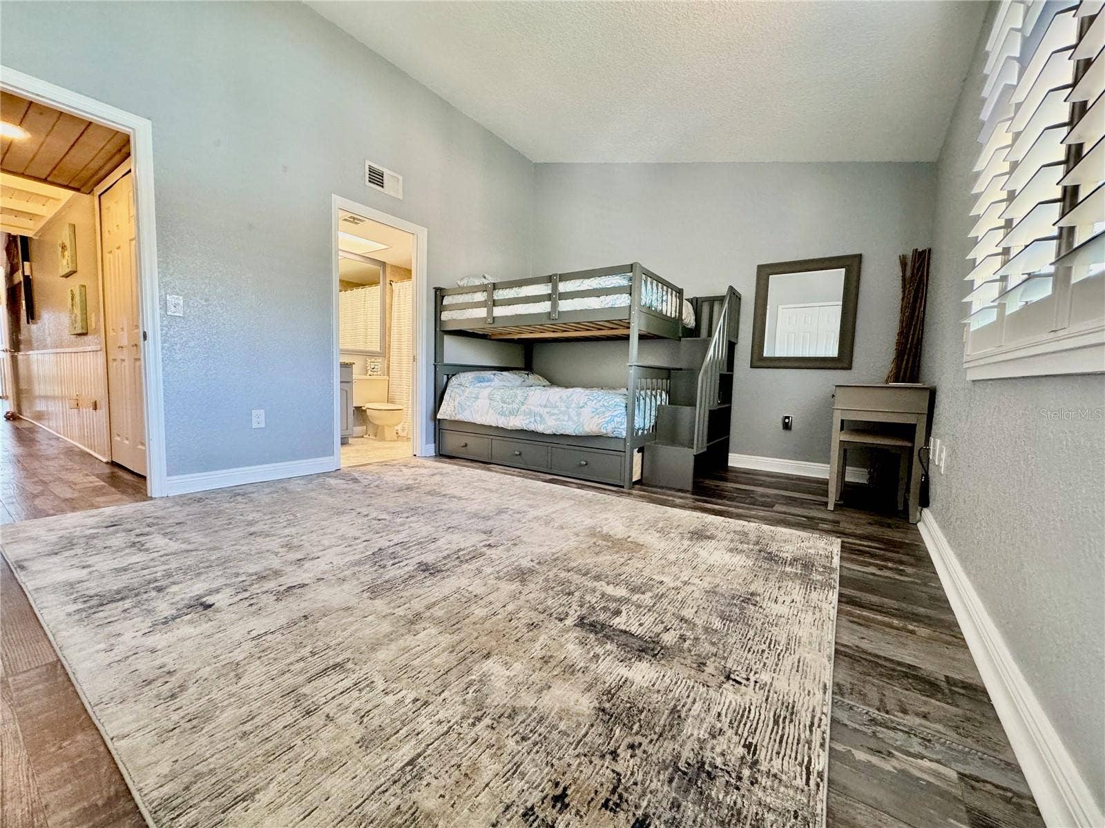 513 HAVEN POINT DRIVE, Treasure Island, FL 33706 513 HAVEN POINT DRIVE, Treasure Island, FL 33706