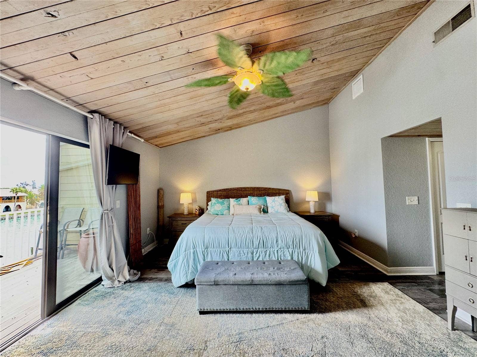 513 HAVEN POINT DRIVE, Treasure Island, FL 33706 513 HAVEN POINT DRIVE, Treasure Island, FL 33706
