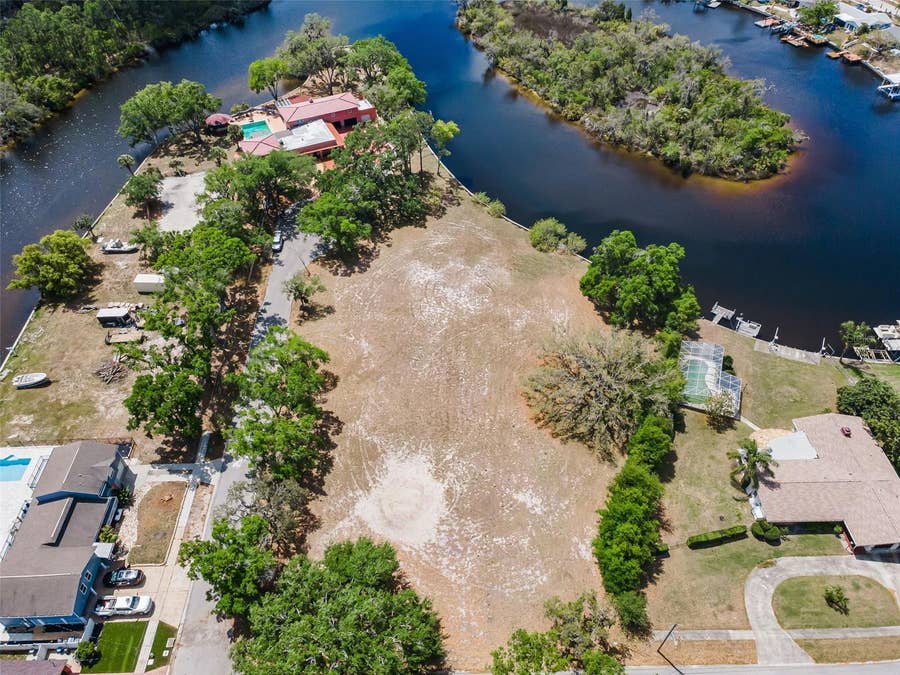 Property photo for FLOTILLA, Holiday, FL