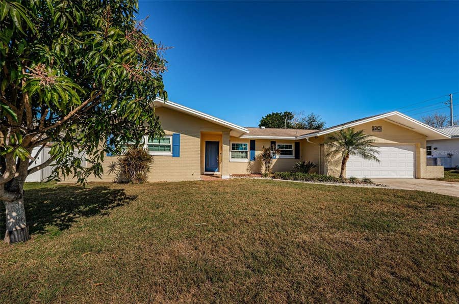 Property photo for 14025 YACHT CLUB BOULEVARD, Seminole, FL
