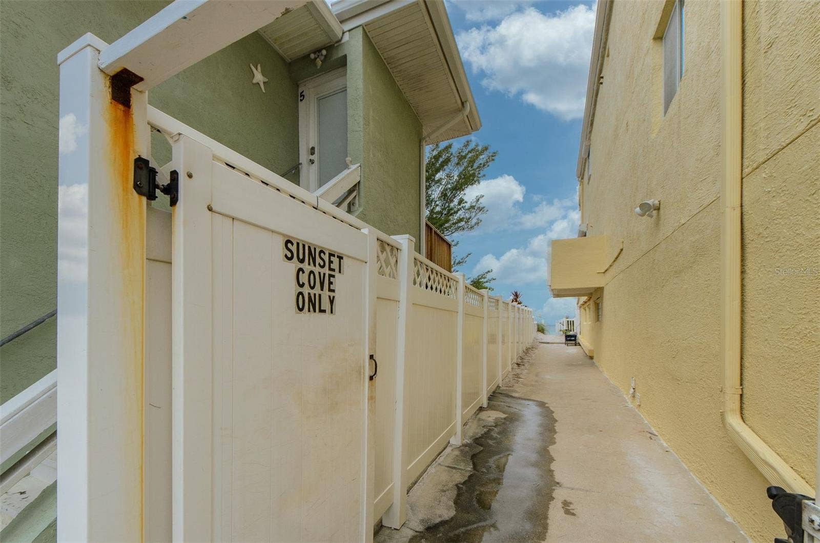 8567 W GULF BOULEVARD, #3N, St Petersburg, FL 33706