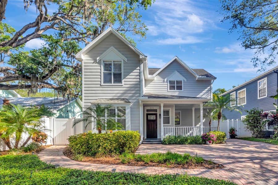 Property photo for 3113 W OAKELLAR AVENUE, Tampa, FL
