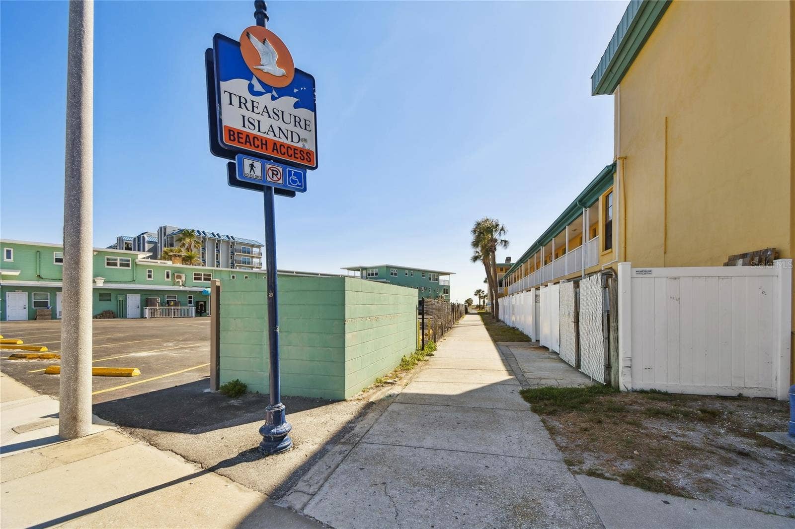 152 117TH AVENUE, Treasure Island, FL 33706 Treasure Island Beach access one block away