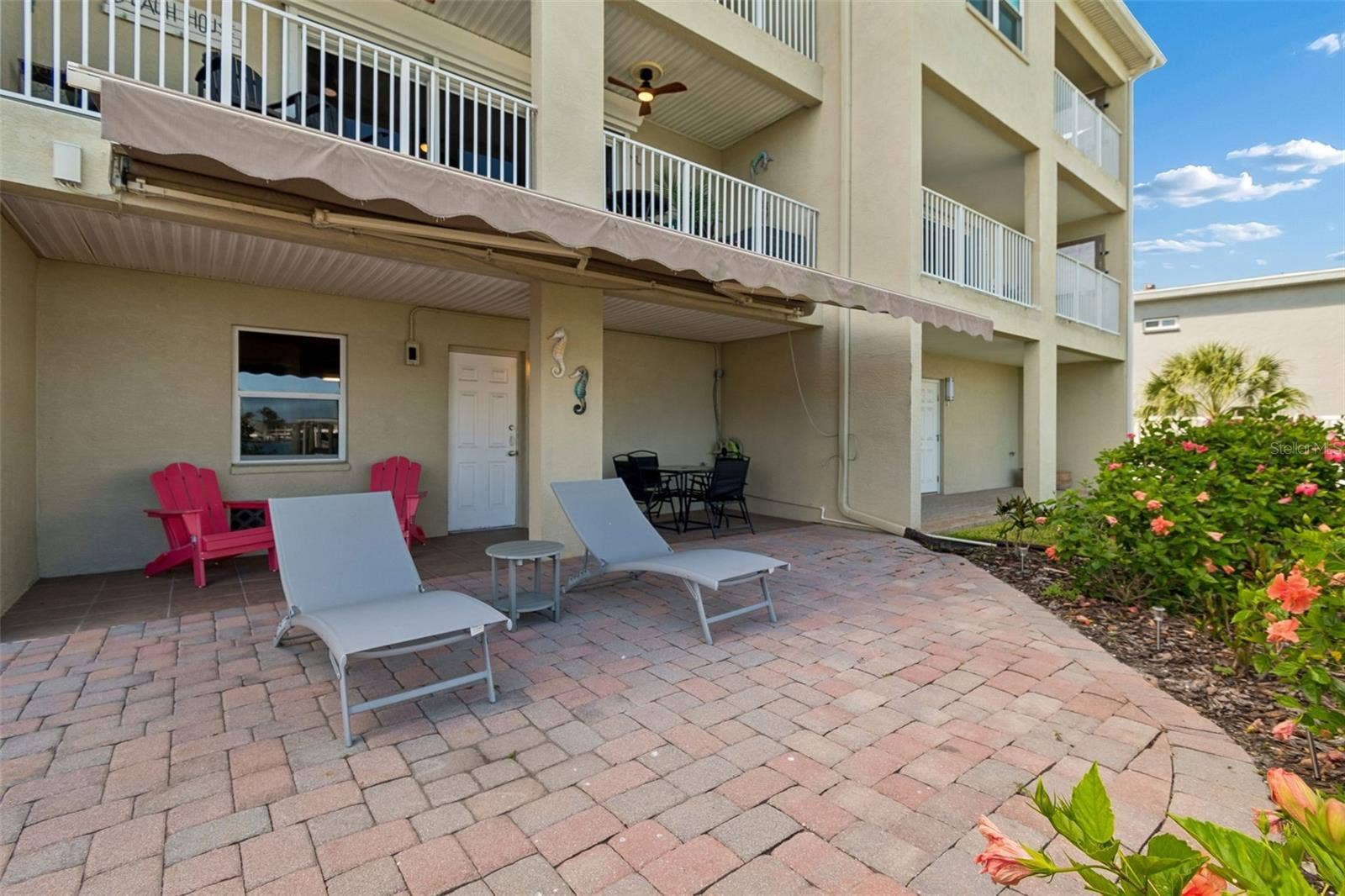 152 117TH AVENUE, Treasure Island, FL 33706 Large customizable patio.