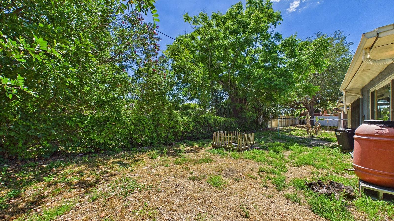 Fully fenced in yard for your pups!