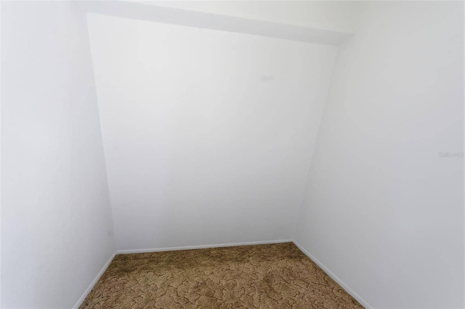 8221 RIVERSIDE DR NE, St Petersburg, FL 33702 8221 RIVERSIDE DR NE, St Petersburg, FL 33702