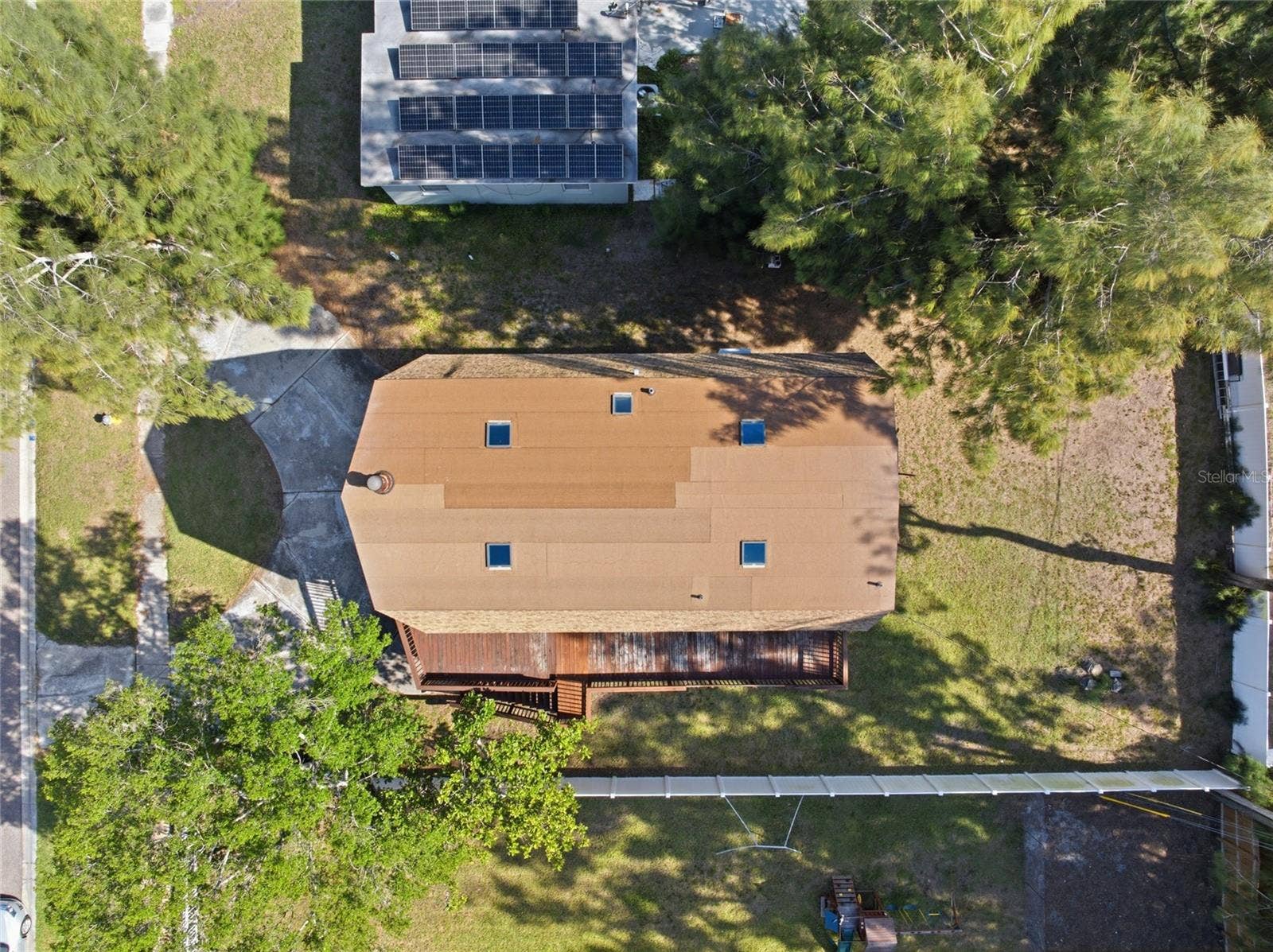 8221 RIVERSIDE DR NE, St Petersburg, FL 33702 8221 RIVERSIDE DR NE, St Petersburg, FL 33702