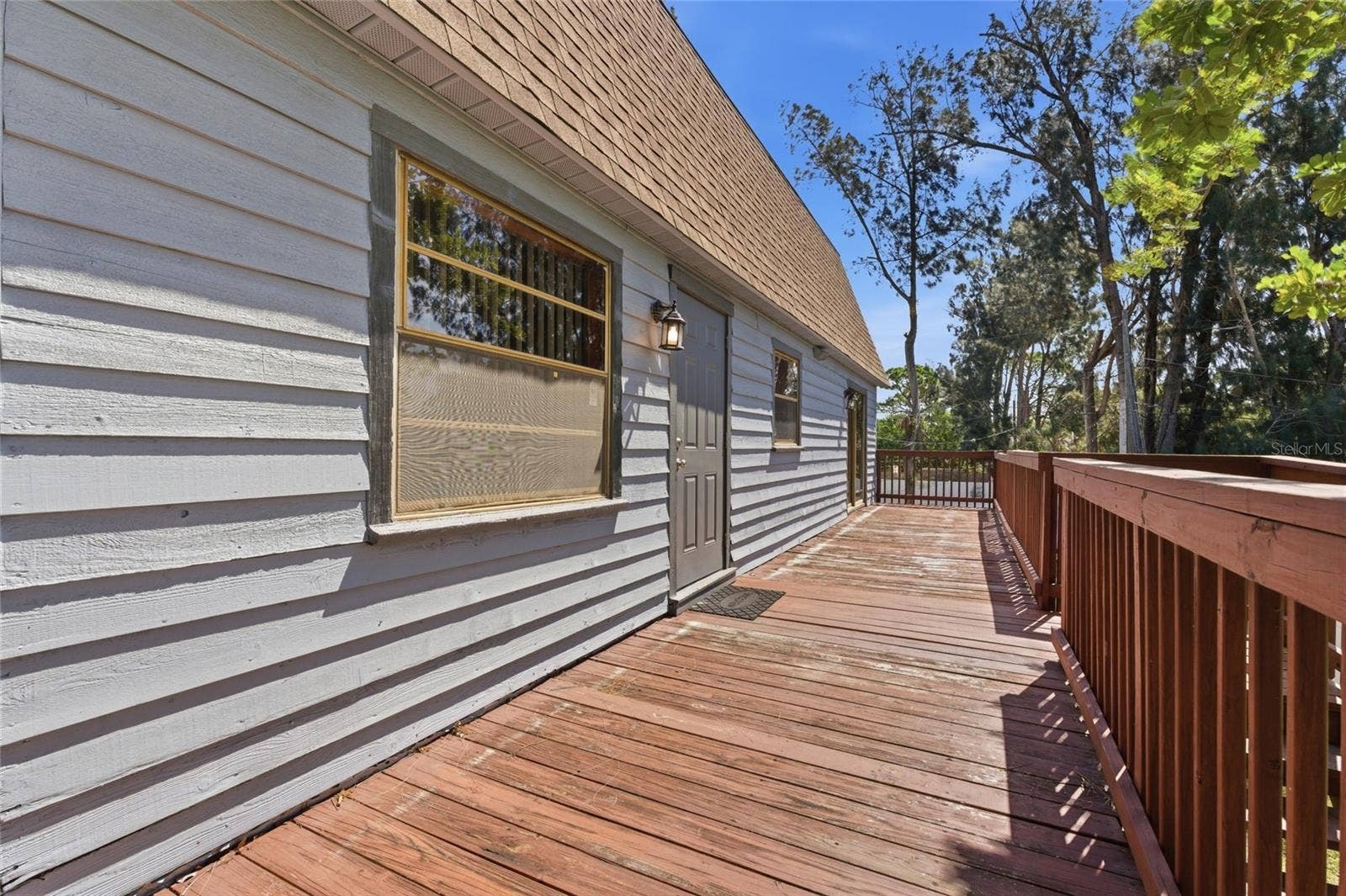 8221 RIVERSIDE DR NE, St Petersburg, FL 33702 8221 RIVERSIDE DR NE, St Petersburg, FL 33702