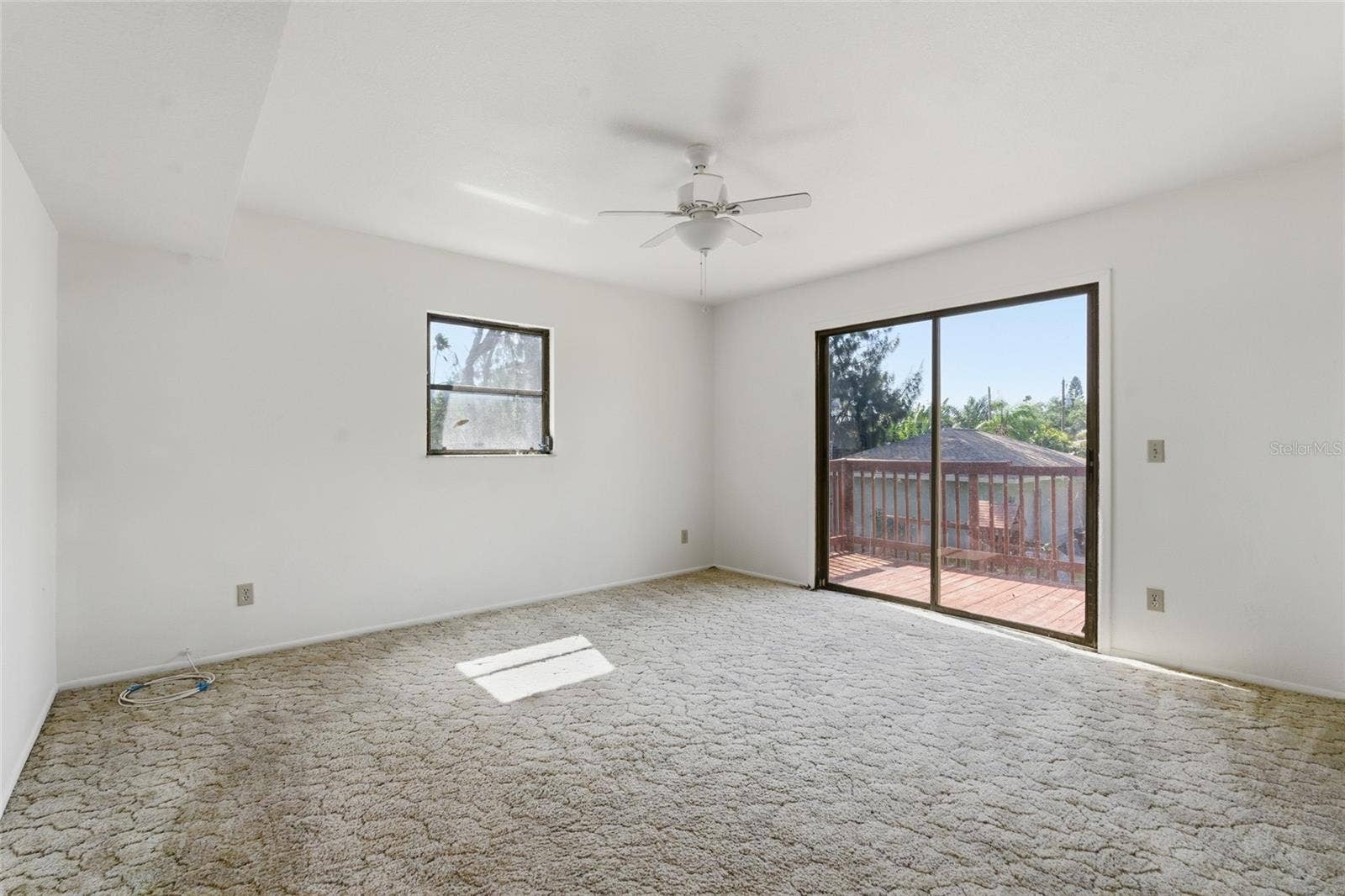 8221 RIVERSIDE DR NE, St Petersburg, FL 33702 8221 RIVERSIDE DR NE, St Petersburg, FL 33702