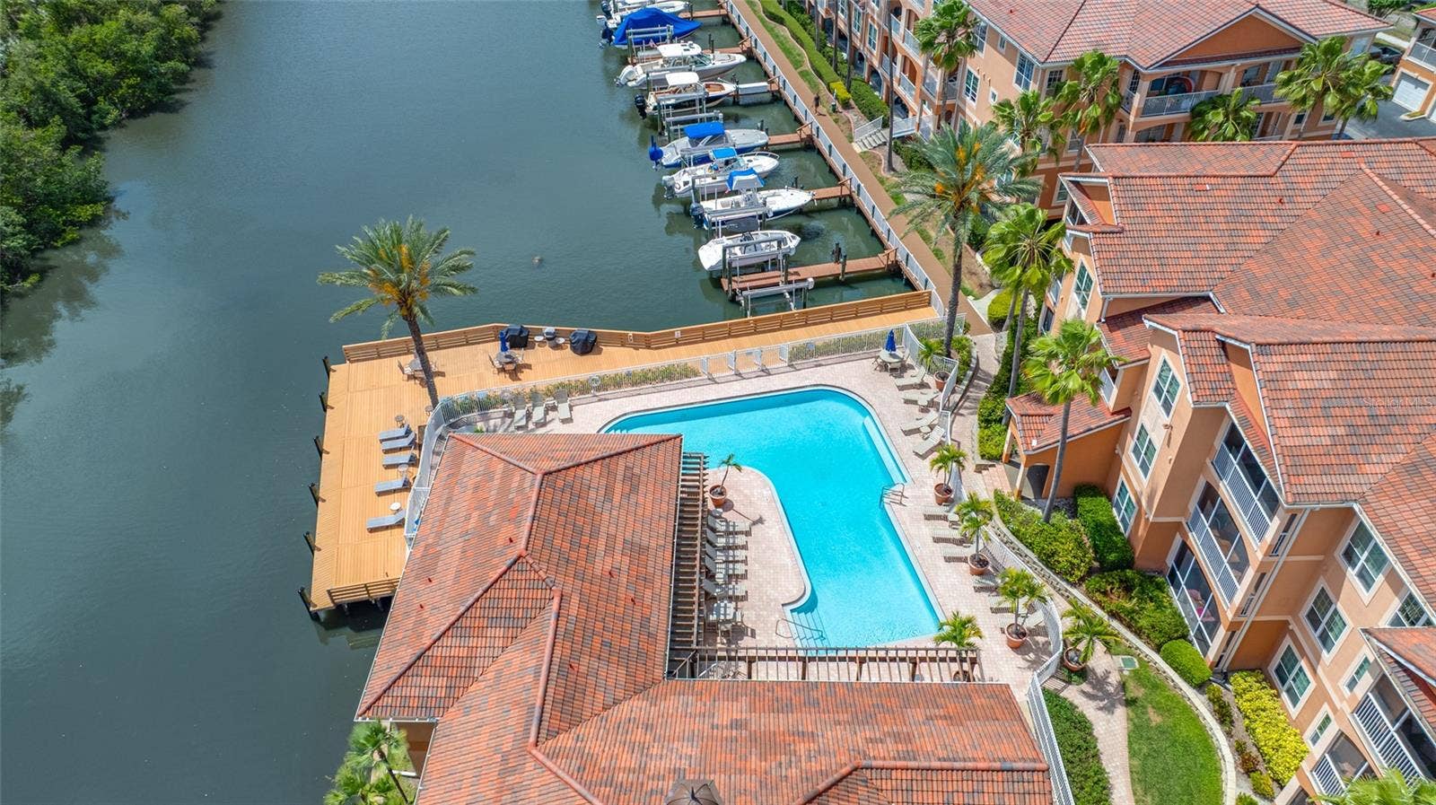 5000 CULBREATH KEY WAY, #1-201, Tampa, FL 33611