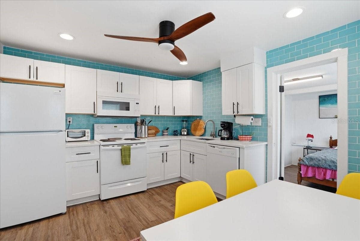 130 86TH TERRACE, Treasure Island, FL 33706 130 86TH TERRACE, Treasure Island, FL 33706