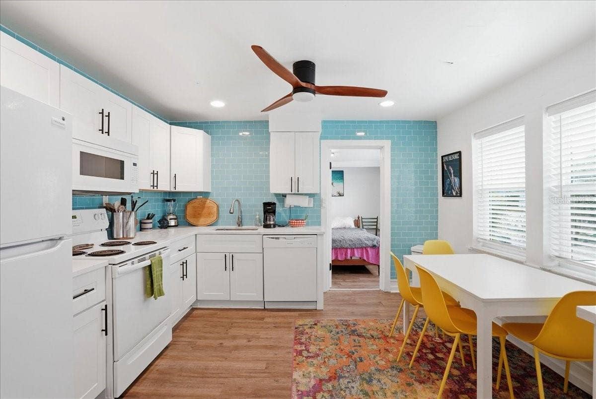 130 86TH TERRACE, Treasure Island, FL 33706 130 86TH TERRACE, Treasure Island, FL 33706