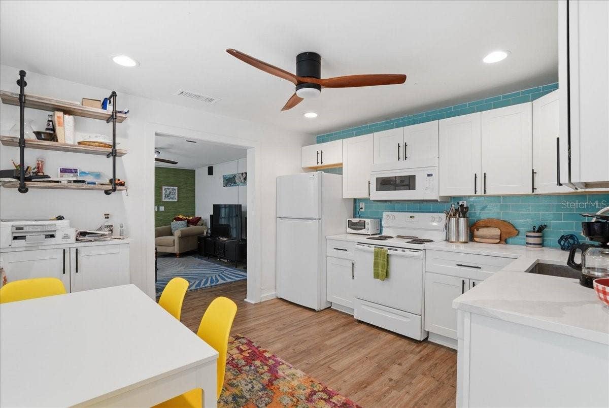 130 86TH TERRACE, Treasure Island, FL 33706 130 86TH TERRACE, Treasure Island, FL 33706