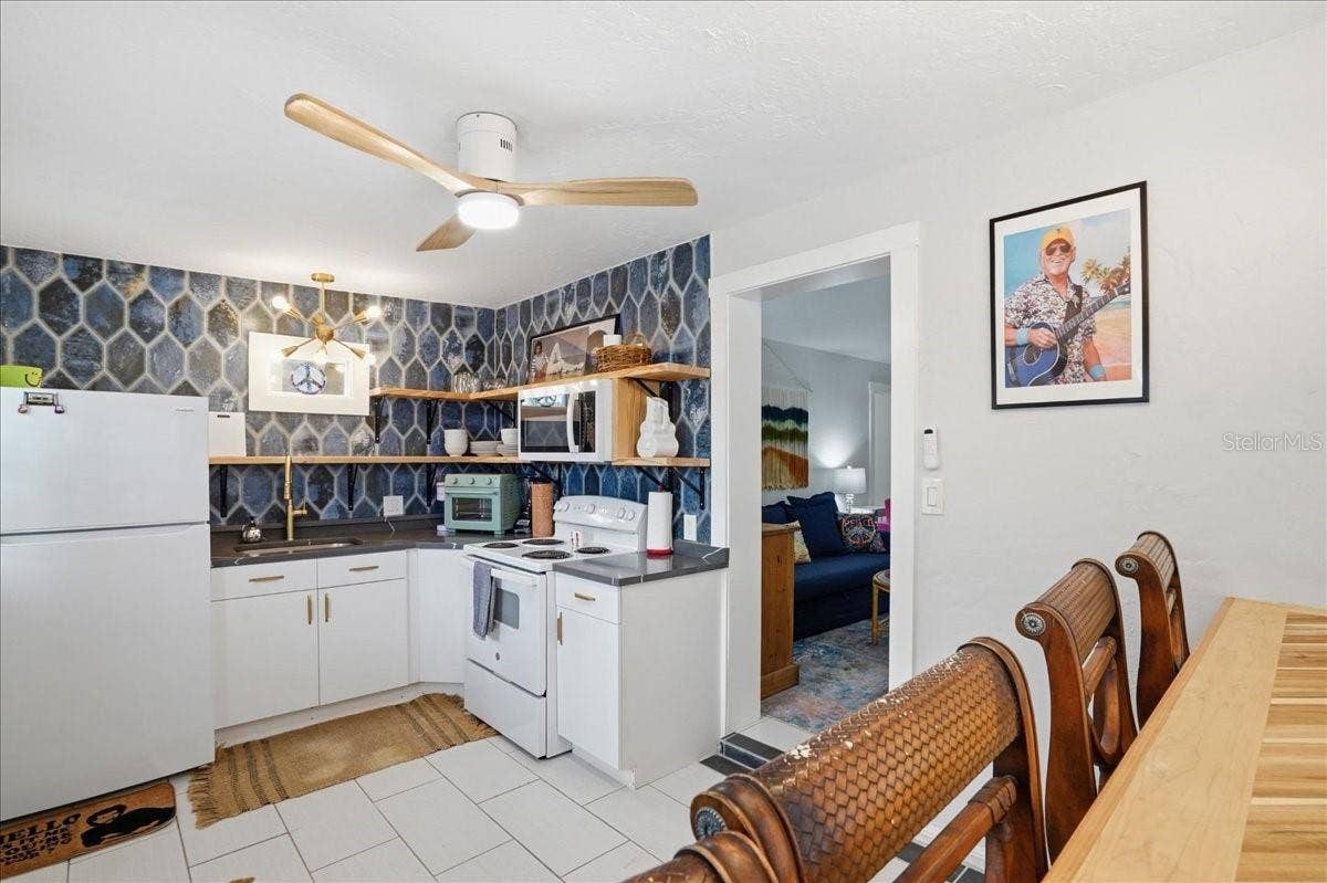 130 86TH TERRACE, Treasure Island, FL 33706 130 86TH TERRACE, Treasure Island, FL 33706