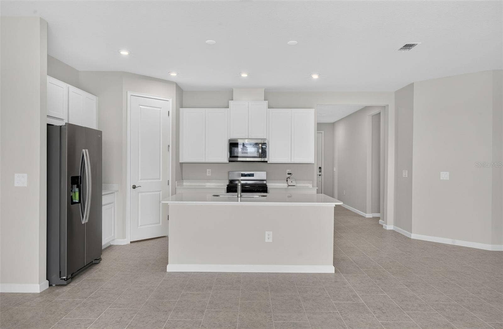 34754 FLOWER PATCH DRIVE, Dade City, FL 33525 34754 FLOWER PATCH DRIVE, Dade City, FL 33525