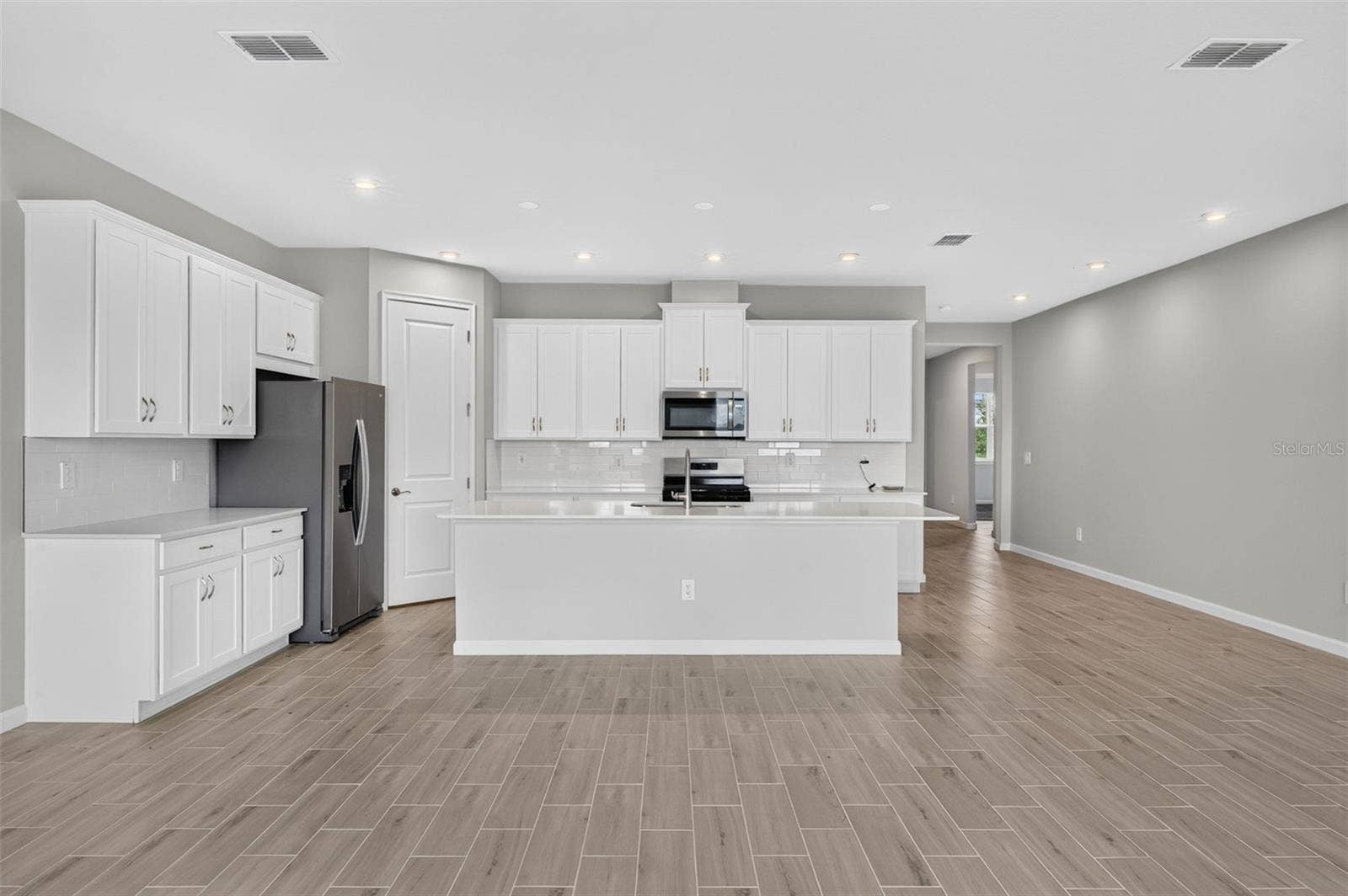 34766 FLOWER PATCH DRIVE, Dade City, FL 33525 34766 FLOWER PATCH DRIVE, Dade City, FL 33525