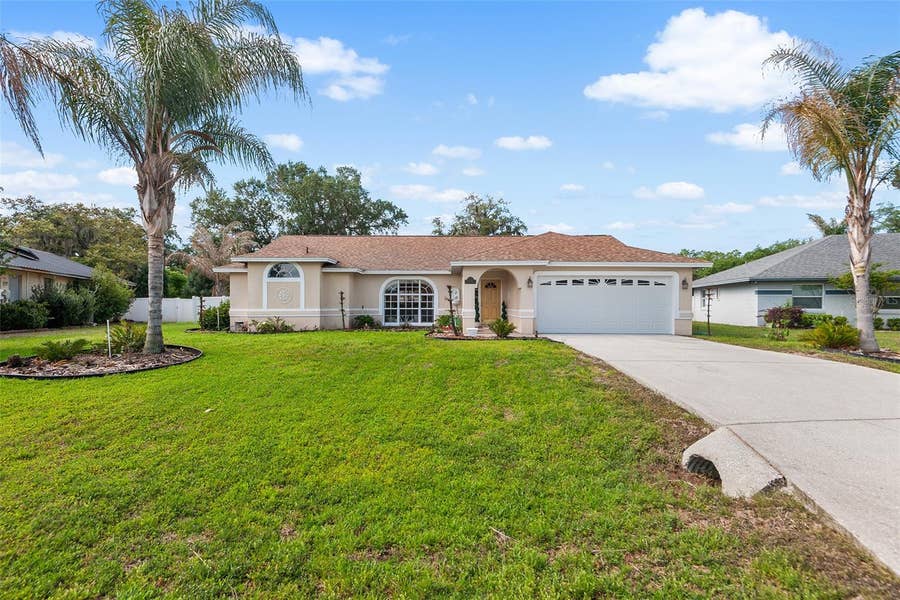 Property photo for 1557 KINSMAN WAY, Lakeland, FL