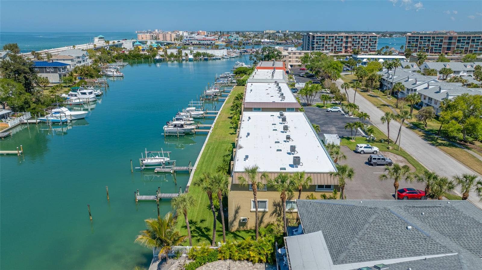 12424 CAPRI CIRCLE N, #5, Treasure Island, FL 33706