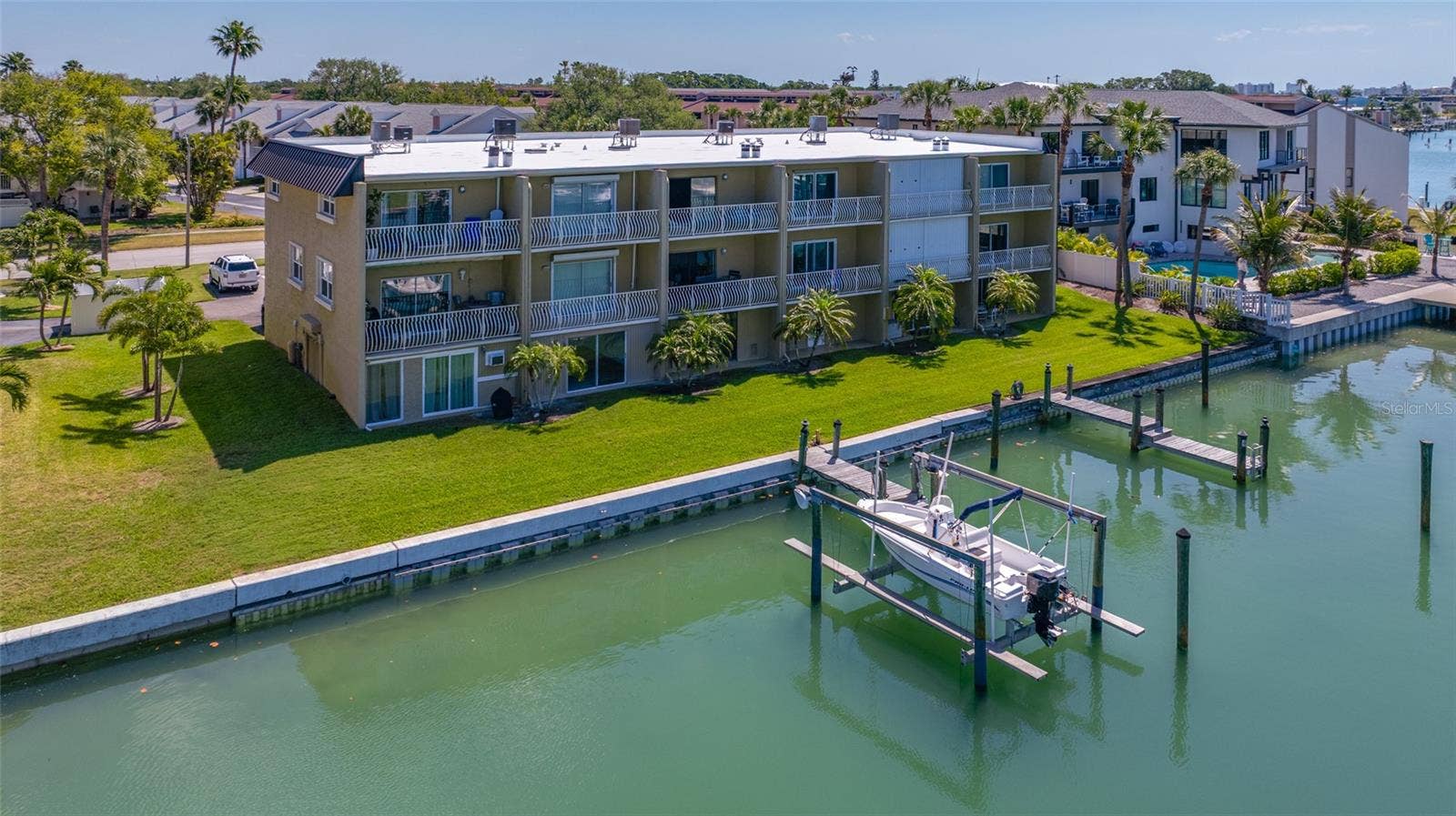 12424 CAPRI CIRCLE N, #5, Treasure Island, FL 33706