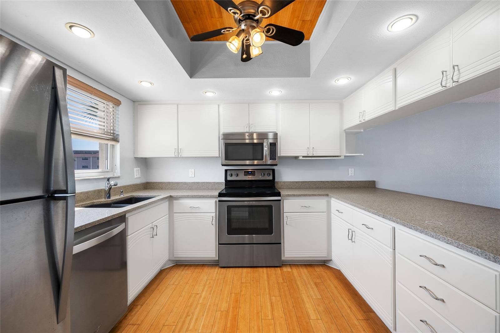 12424 CAPRI CIRCLE N, #5, Treasure Island, FL 33706