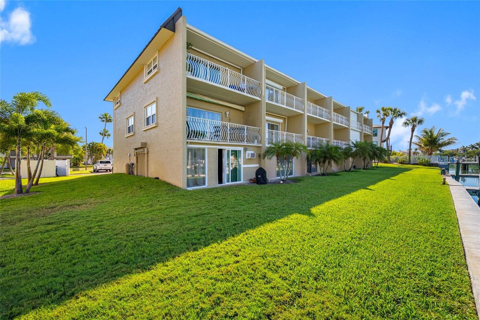 12424 CAPRI CIRCLE N, #5, Treasure Island, FL 33706