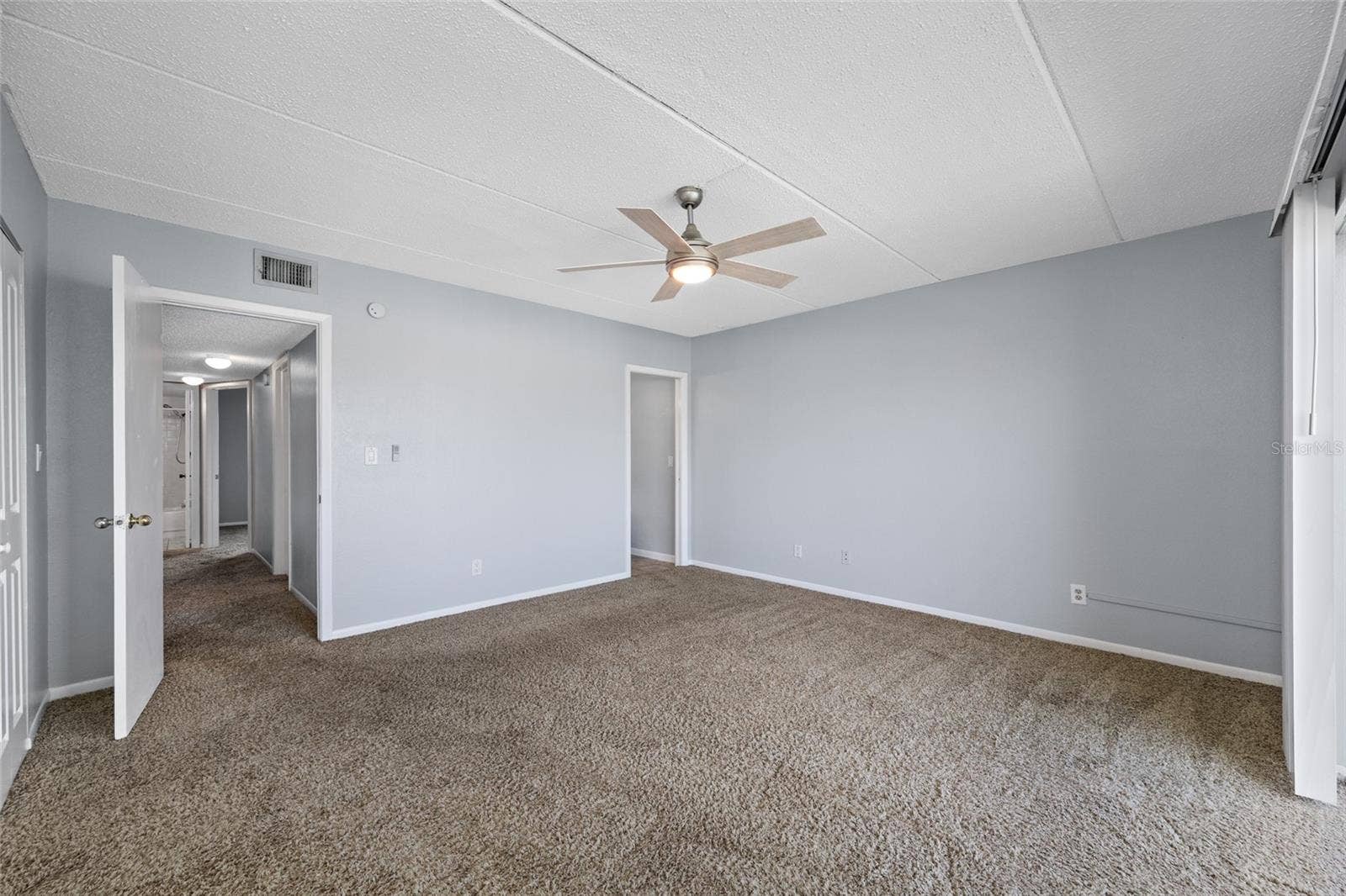 12424 CAPRI CIRCLE N, #5, Treasure Island, FL 33706
