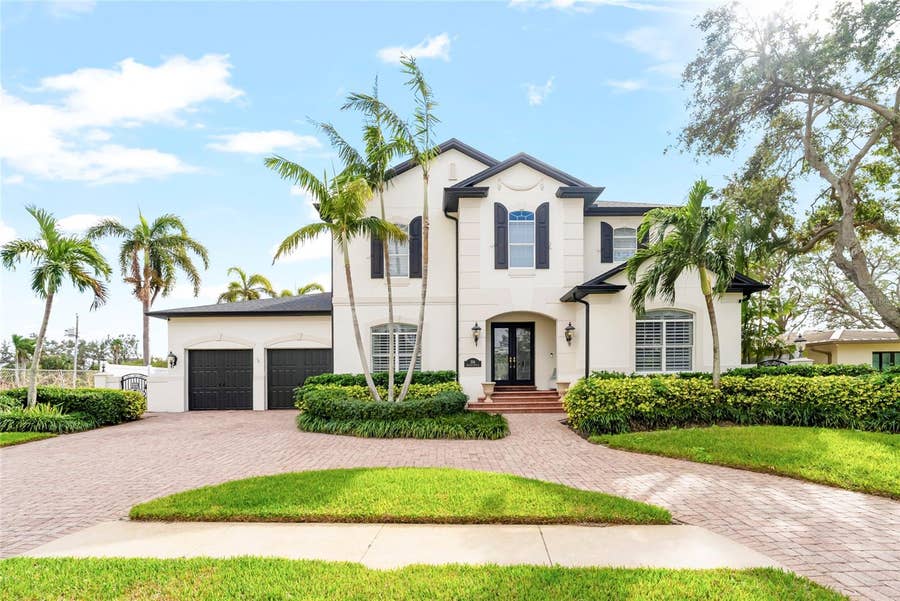Property photo for 356 BELLEAIR DRIVE NE, St Petersburg, FL