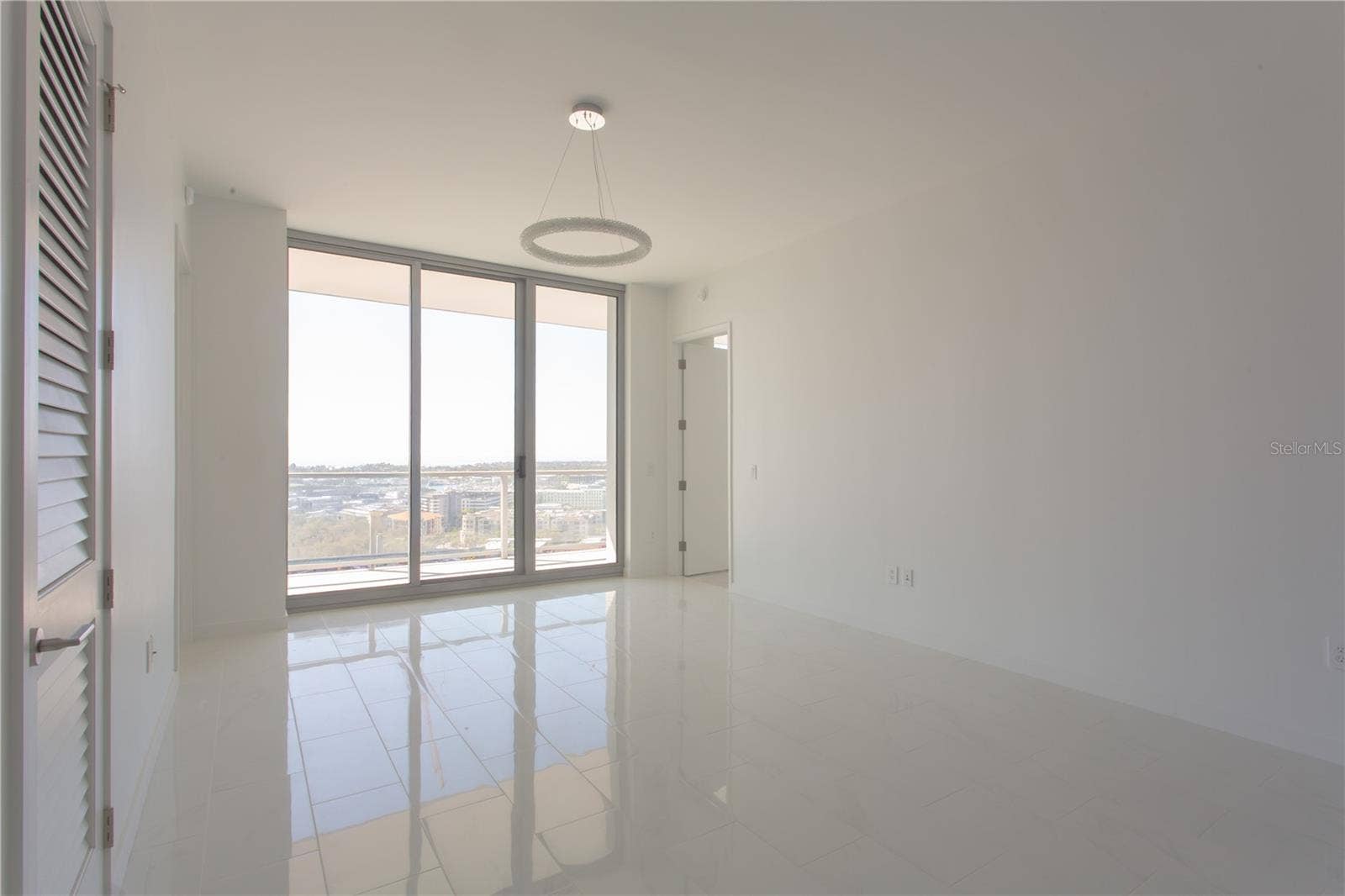 400 CENTRAL AVENUE, #1806, St Petersburg, FL 33701 400 CENTRAL AVENUE, #1806, St Petersburg, FL 33701